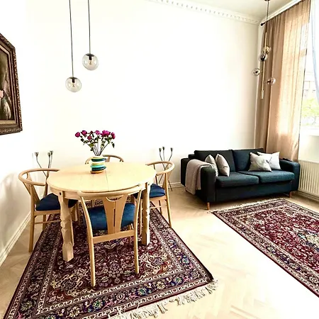 Luxurious Beautiful Boutique Apartment,